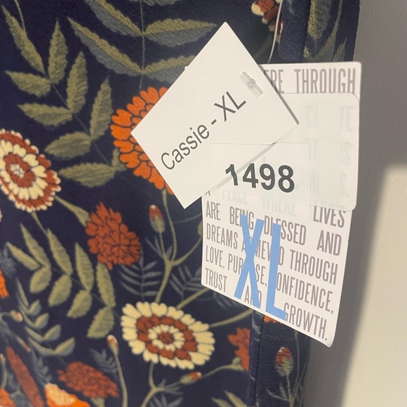 NWT Lularoe Cassie Pencil Skirt - Picture 3 of 6